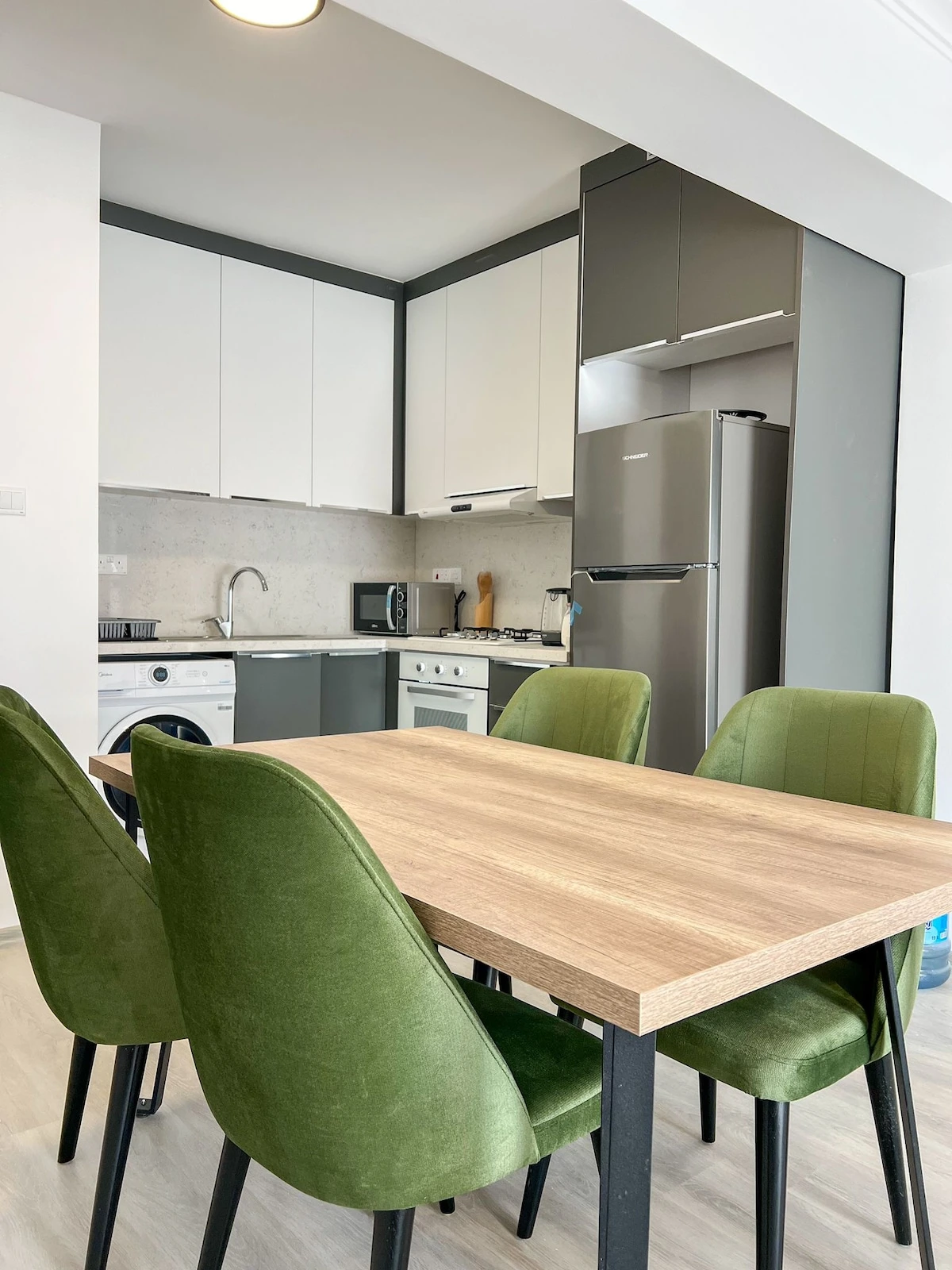 Stylish 2BR in Royal Sun Elite | Resort Living &mdash; source image 6