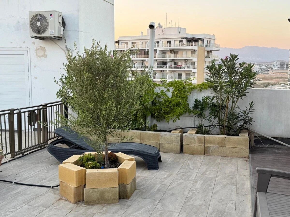Luxury 3 Bedroom Penthouse & Roof Garden Apt &mdash; source image 59