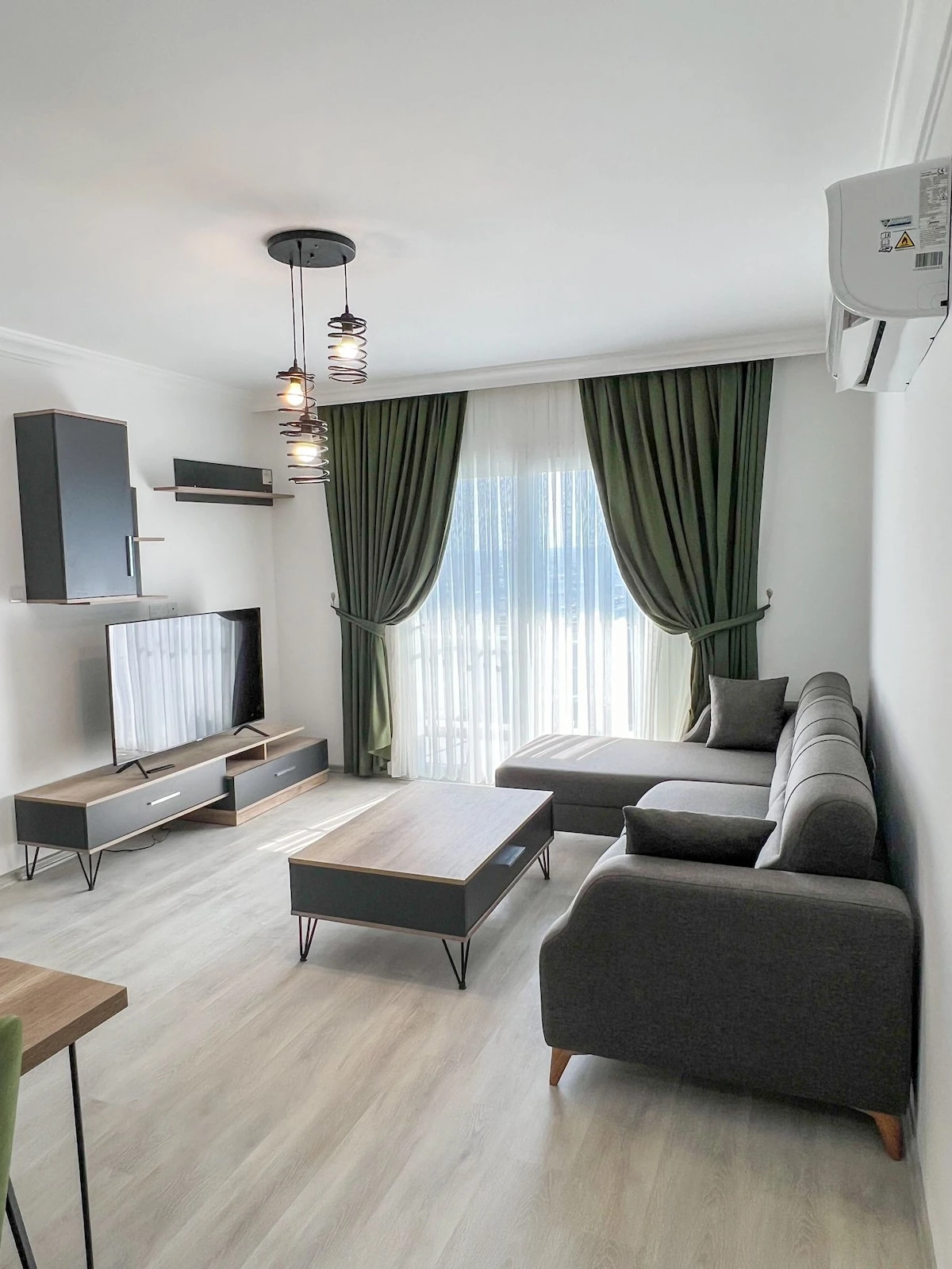 Stylish 2BR in Royal Sun Elite | Resort Living — source image 1