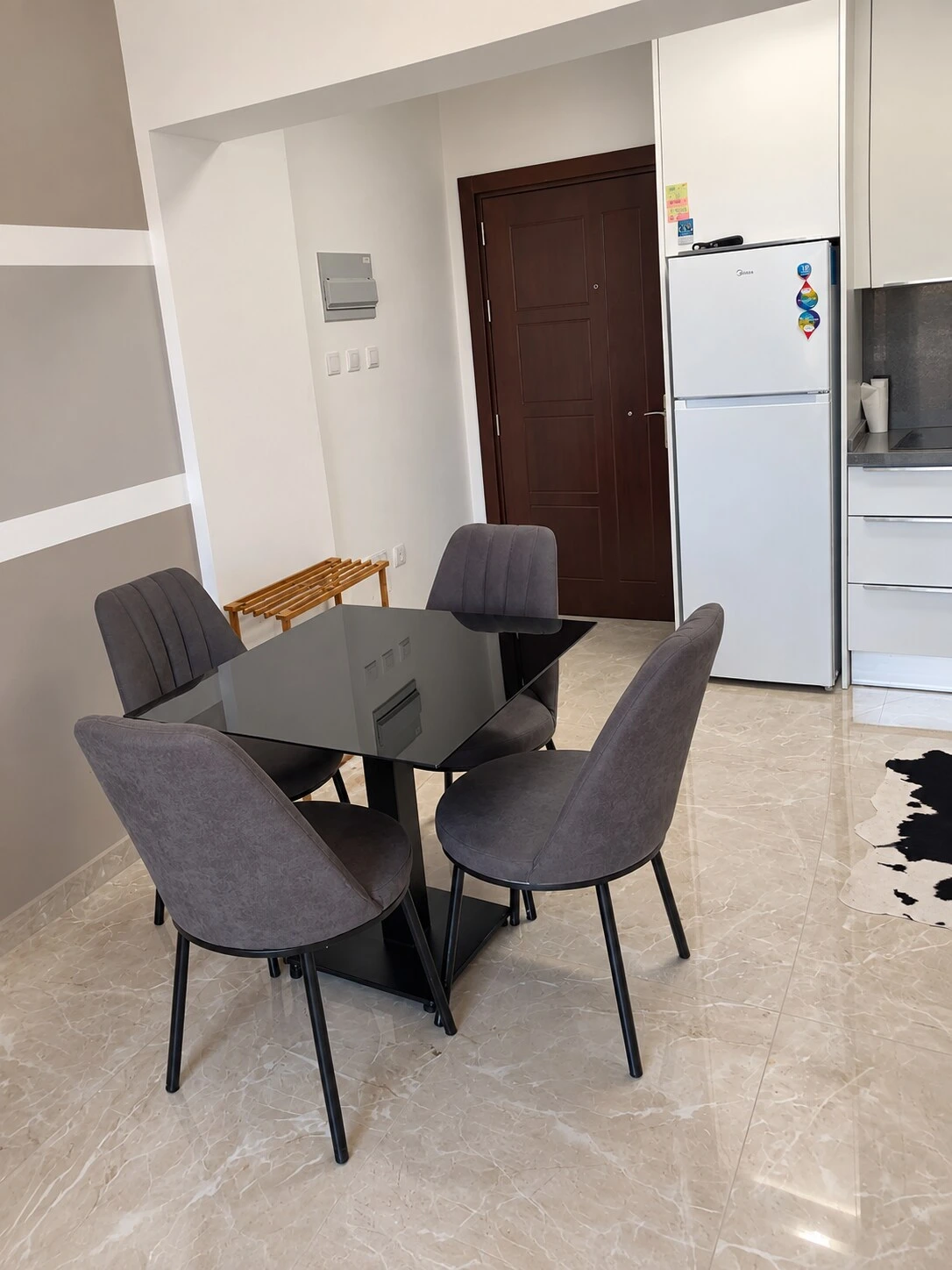 Bright 1-Bedroom with Balcony — source image 6