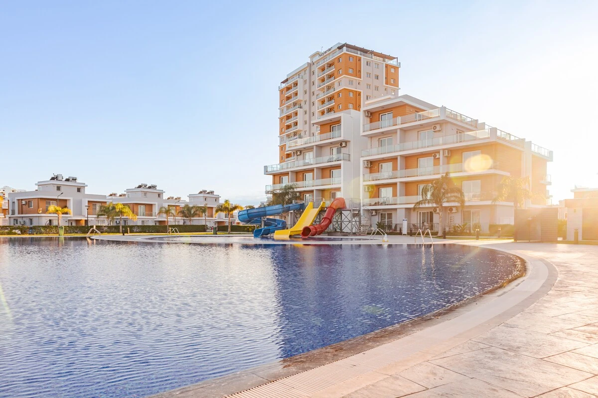 Bright 1-Bedroom with Balcony — source image 23