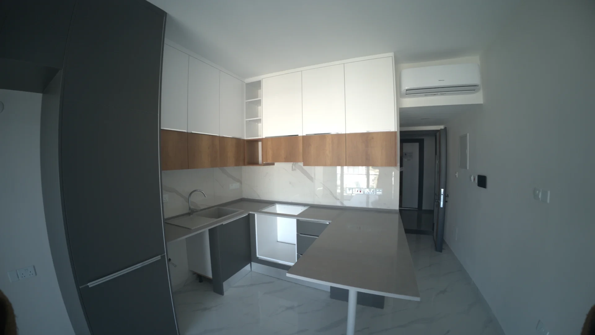 Riverside Life Residence — 1+0 Studio · Mountain · HC-6221