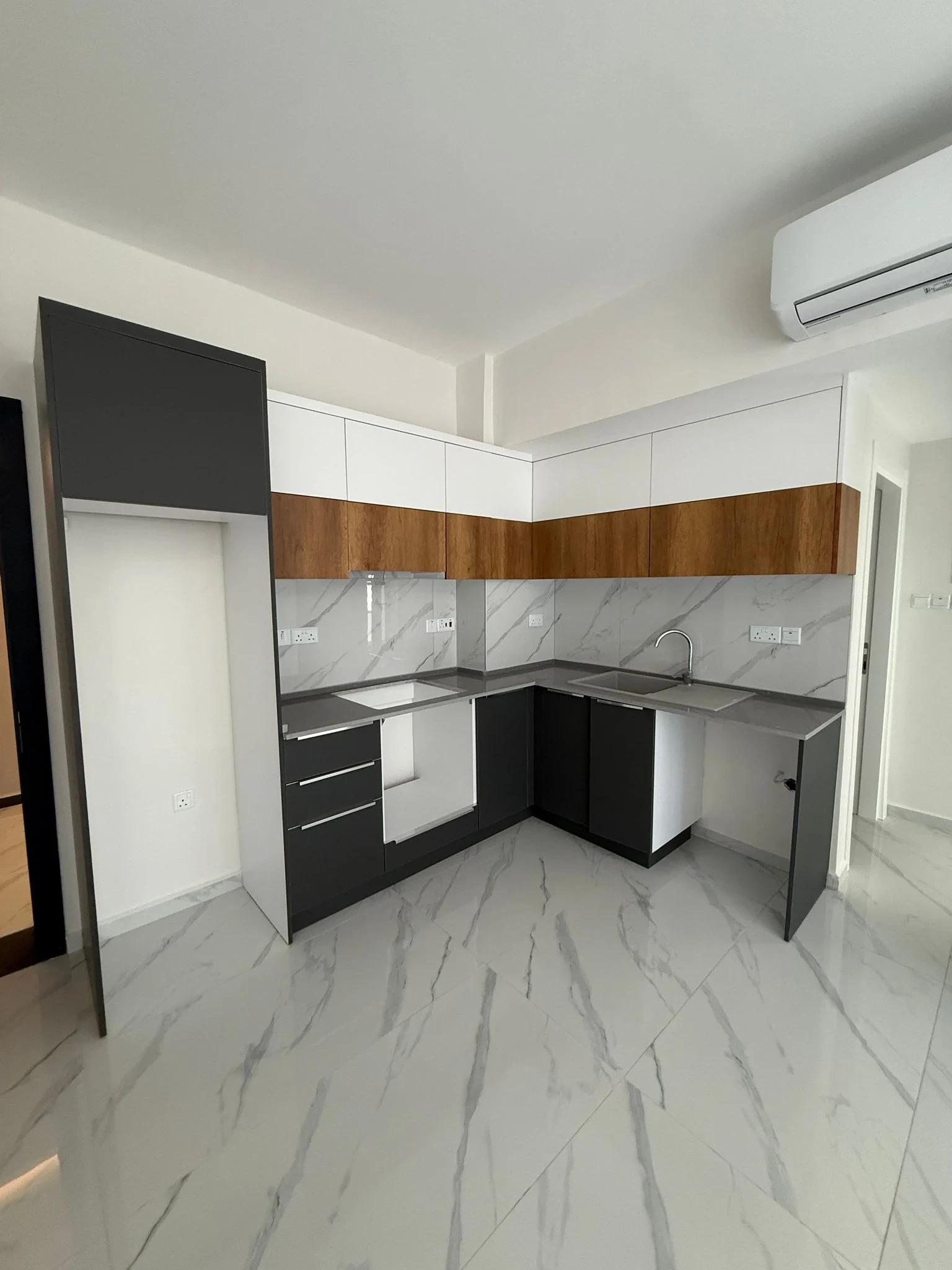 Riverside Life Residence — 1+1 Apartment · Riverpark · HC-6208