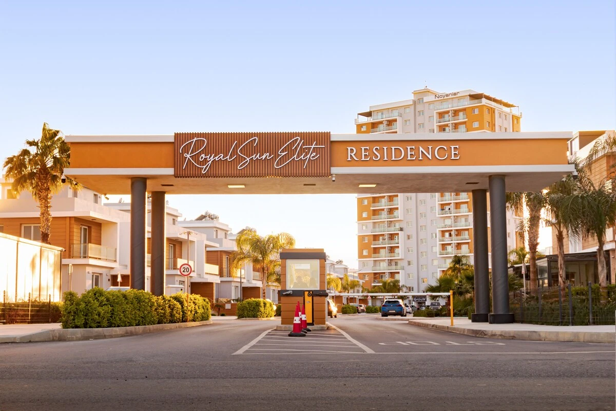 Stylish 2BR in Royal Sun Elite | Resort Living &mdash; source image 22
