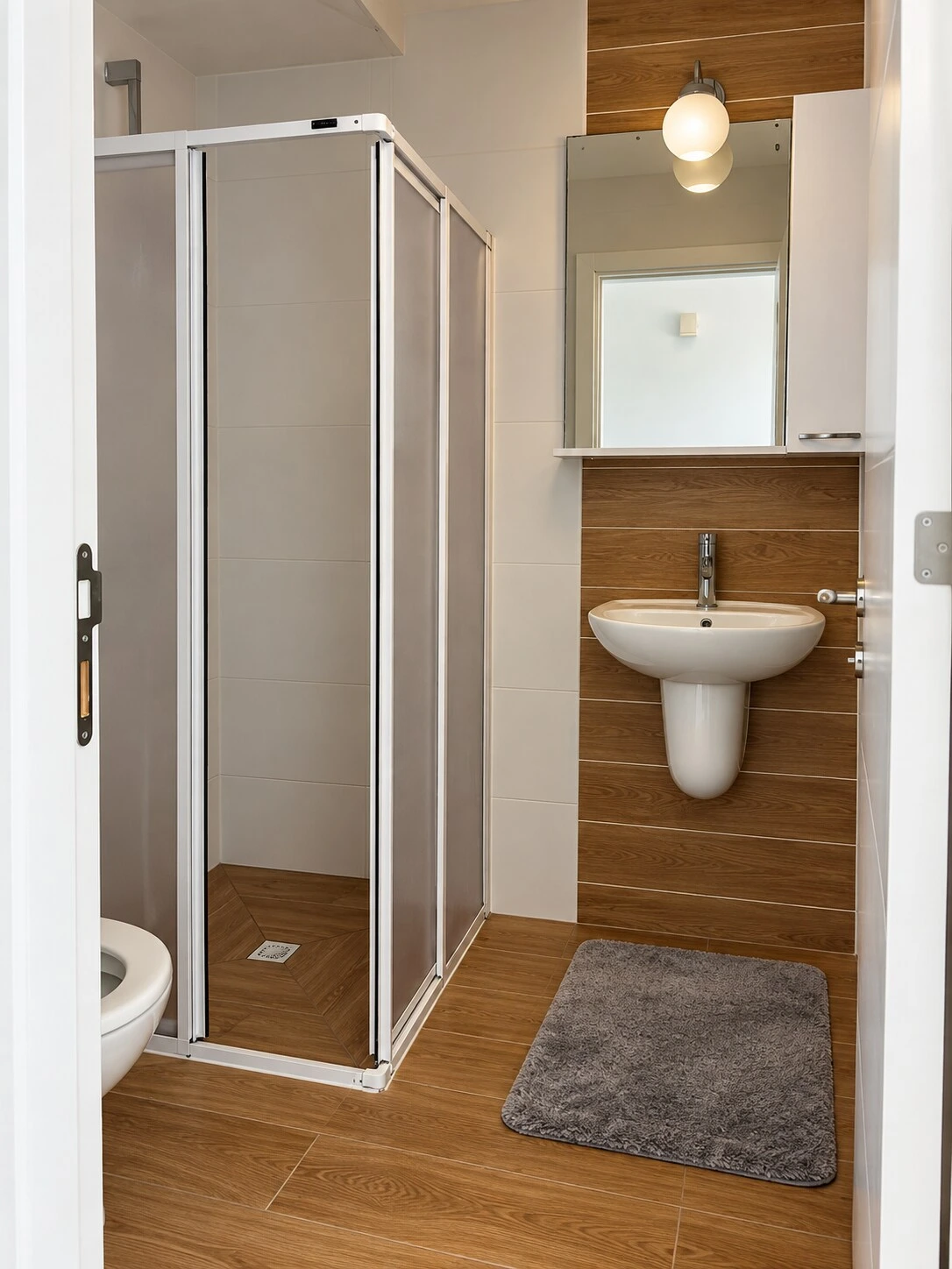 Charming 1-Bedroom | for Couples — source image 10