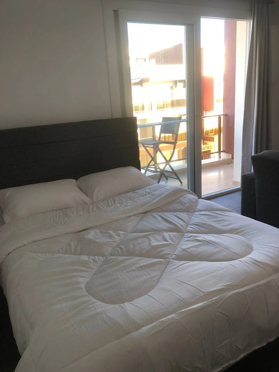Affordable Studio. 5 Minutes to Long Beach — source image 3