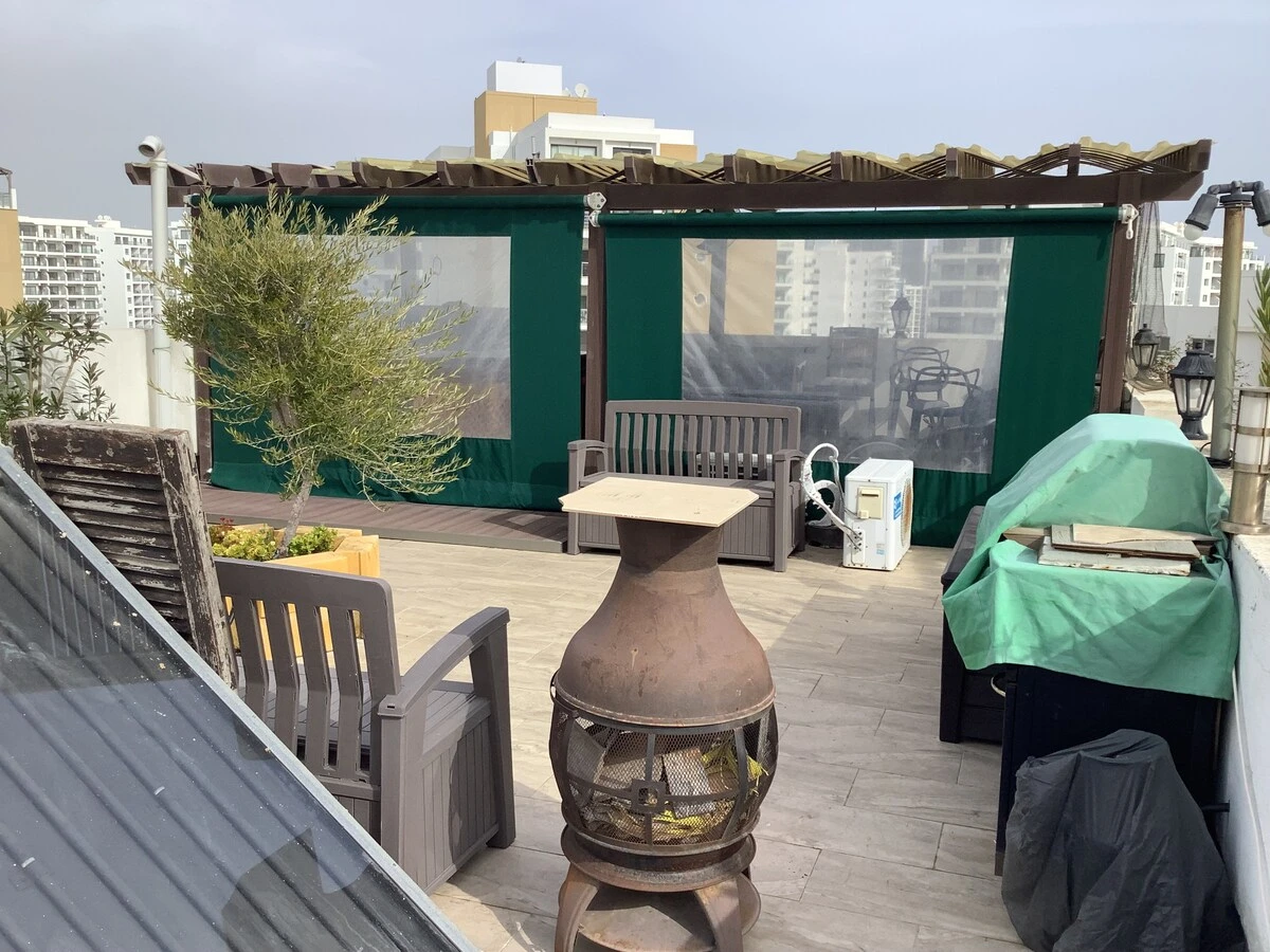 Luxury 3 Bedroom Penthouse & Roof Garden Apt - 76
