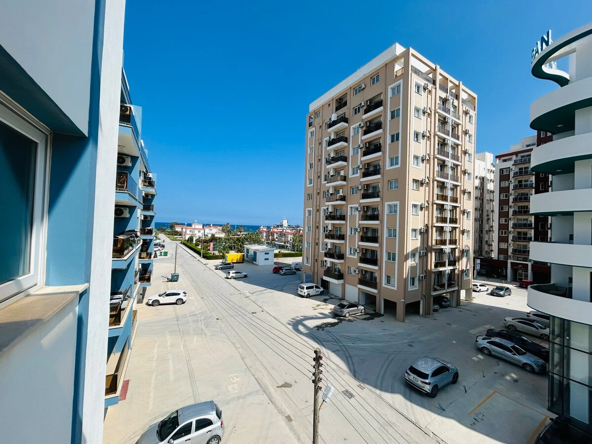 Sea View Family Apartment | 2BR Near Long Beach - 12